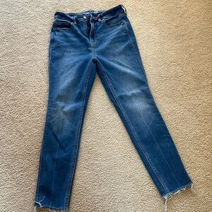Old Navy 360 Stretch Extra High-Rise Rockstar Super Skinny